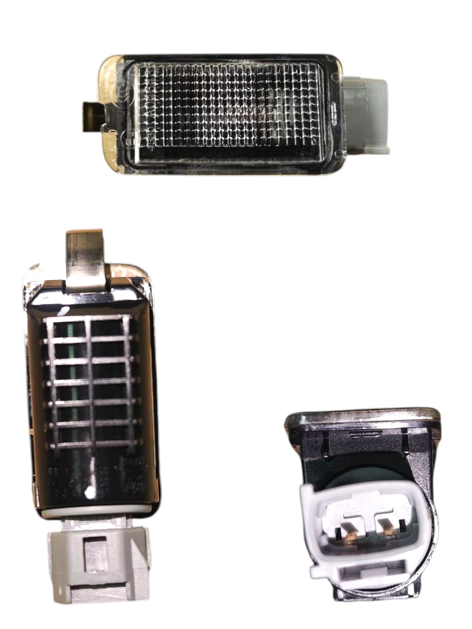 Farol patente trasero izquierdo T60 2.8/2.0 Diesel 2014-2025